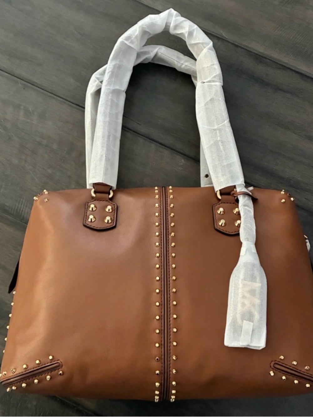 Michael Kors Astor Re-Edition Studded Shoulder Bag - Picture 3 of 16